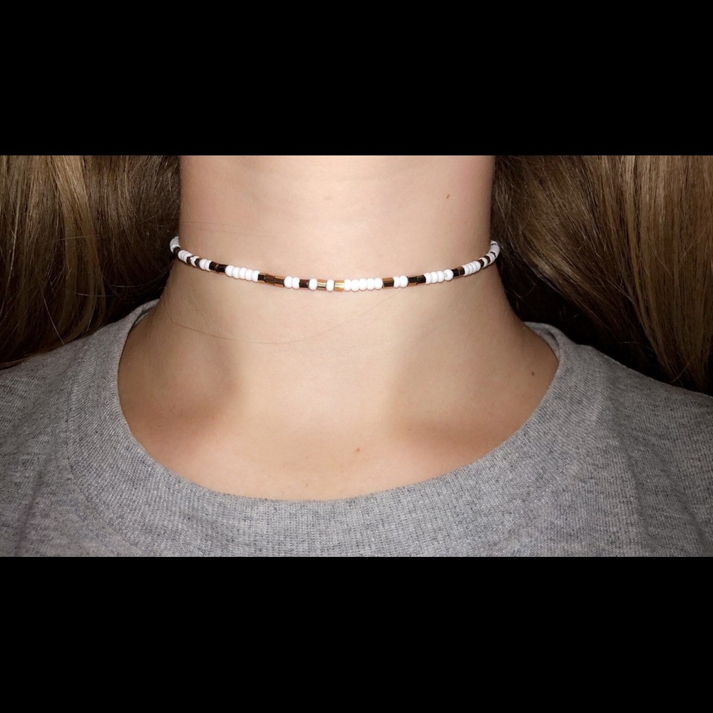 Choker - Picture 6 of 6